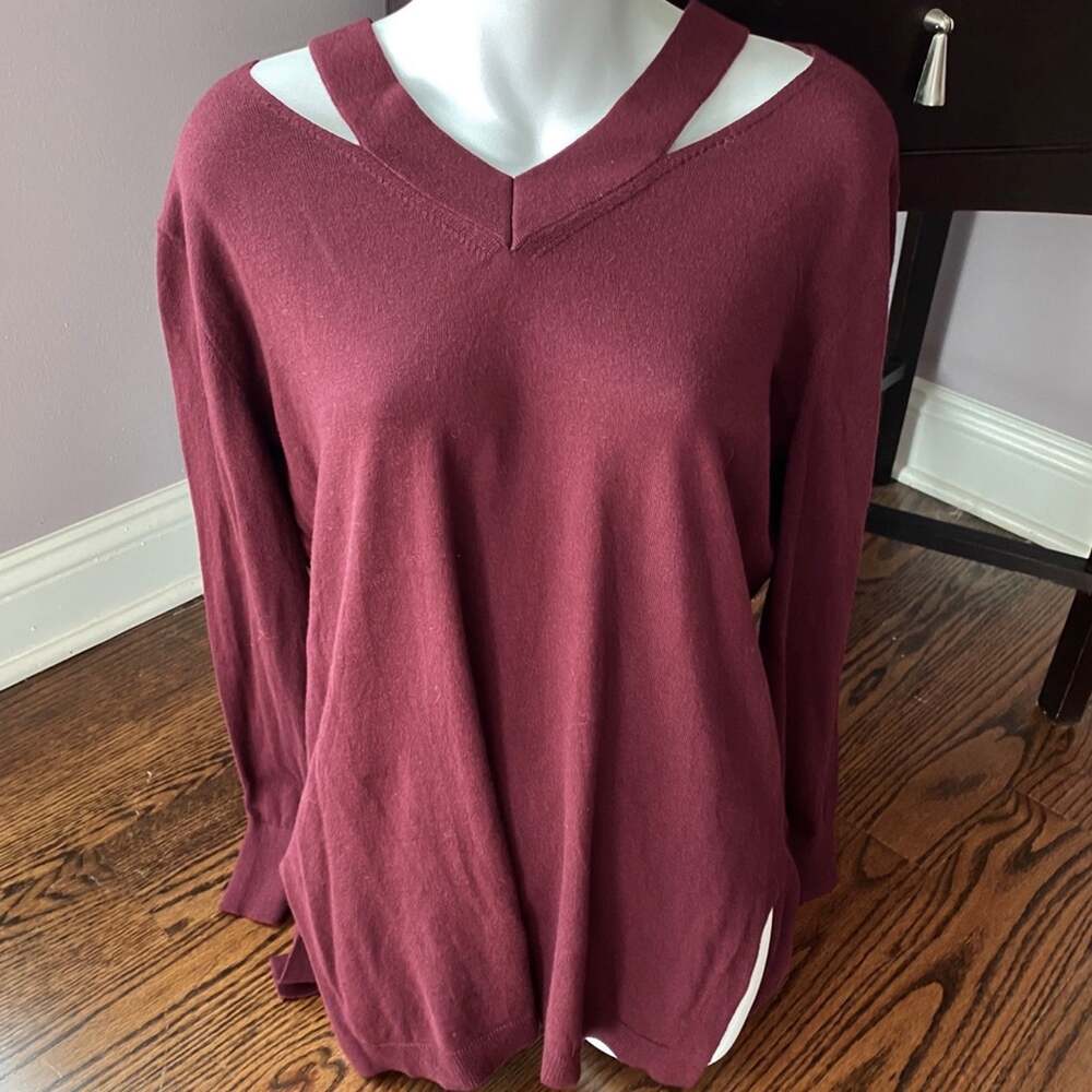 Vince Camuto Cold Shoulder LS V-Neck, Small, Like New